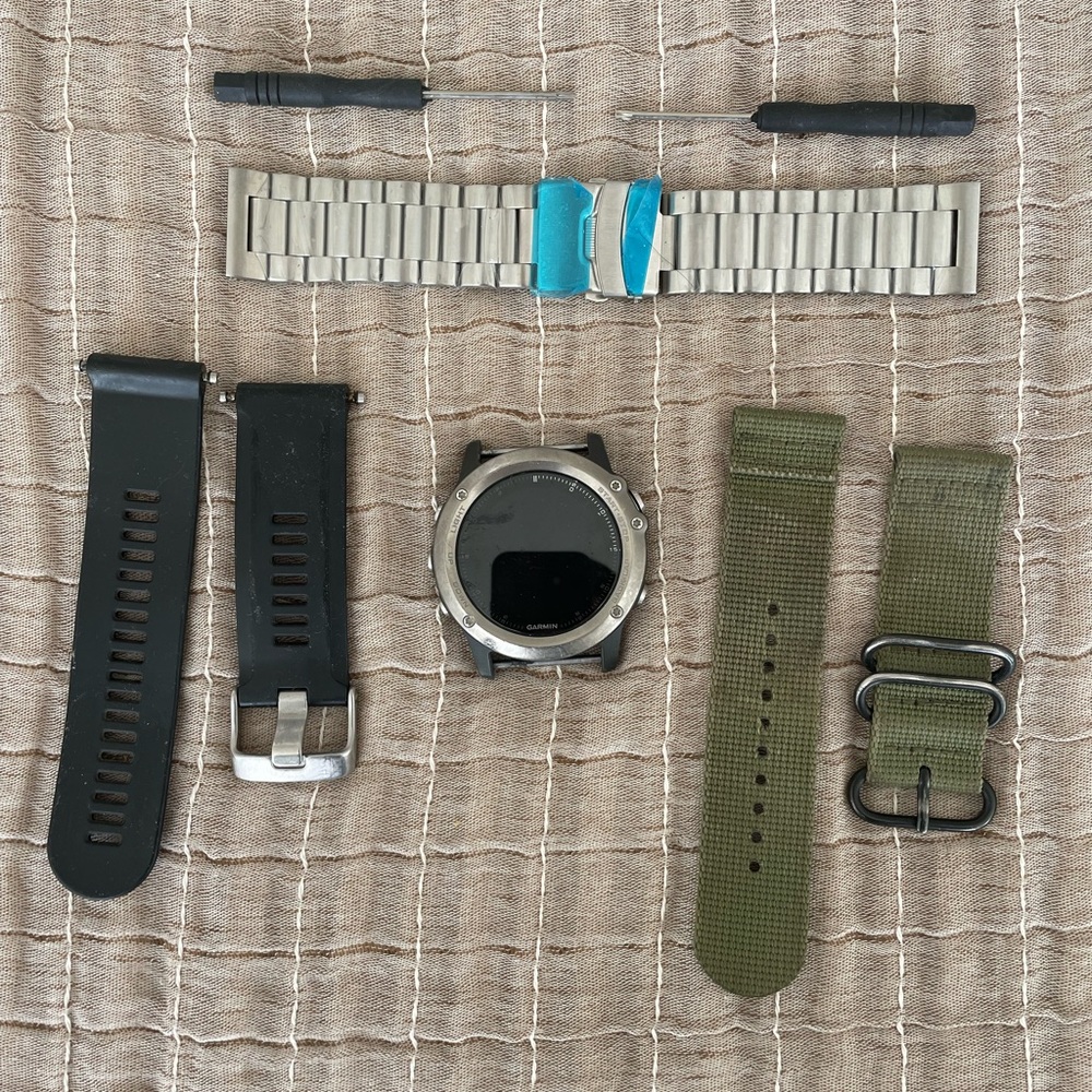 Garmin Fenix 3 with Three Bands and tools
